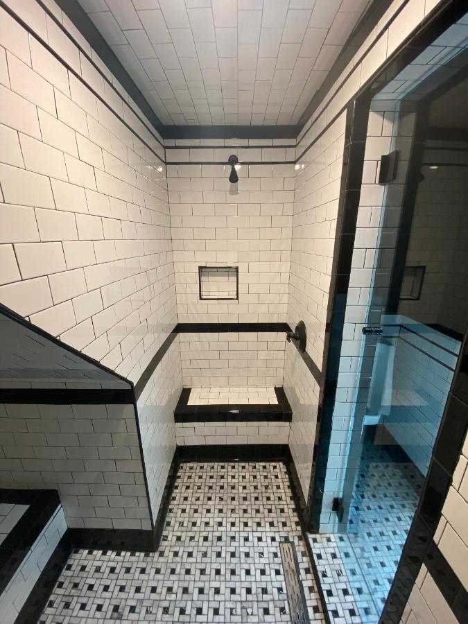 Crew'S Quarters Boarding House - Caters To Men Hotel Provincetown Exterior foto
