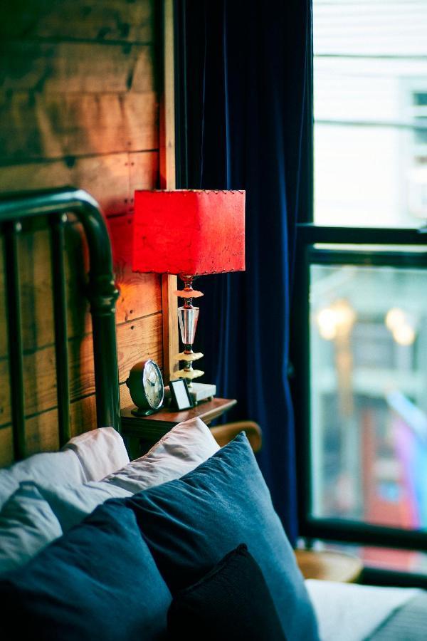 Crew'S Quarters Boarding House - Caters To Men Hotel Provincetown Exterior foto